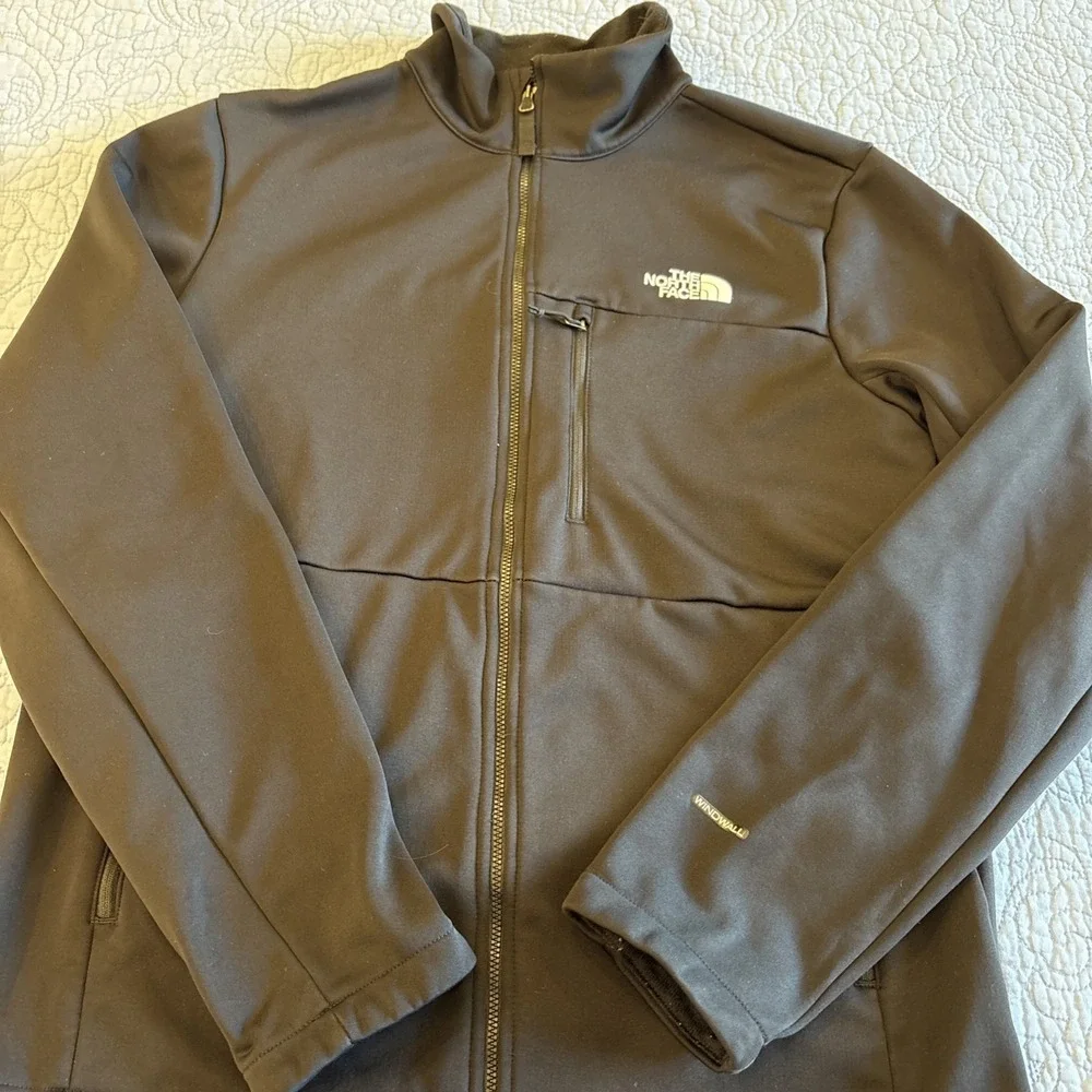 The North Face Mens Medium Windwall Full Zip Fleece Black Jacket